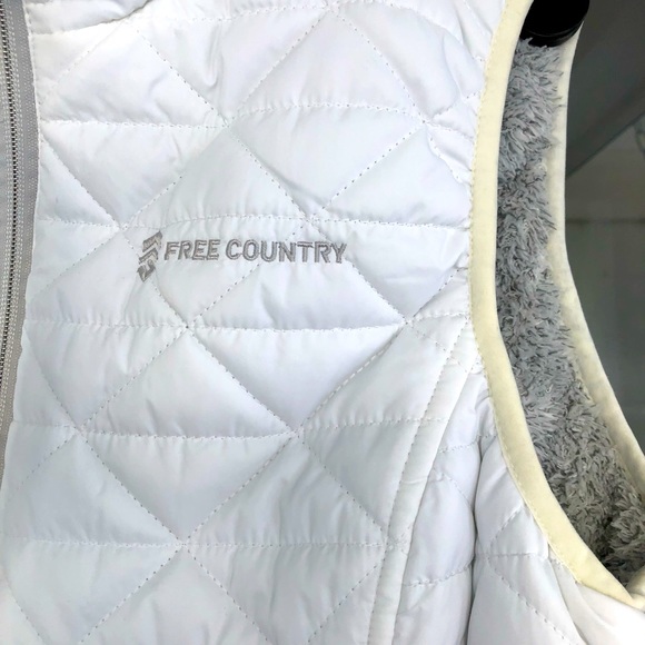 NWT Women’s Reversible White/Grey To Pile Vest Size M - Picture 4 of 8